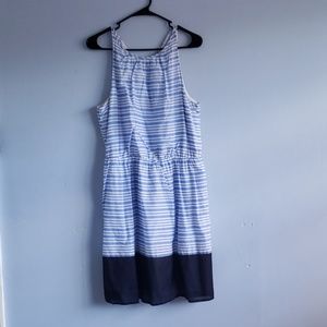 sleeveless dress